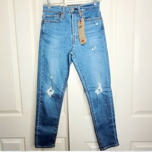 Nwt Womens Levis Wedgie High Rise Distress Skinny Jean size 28